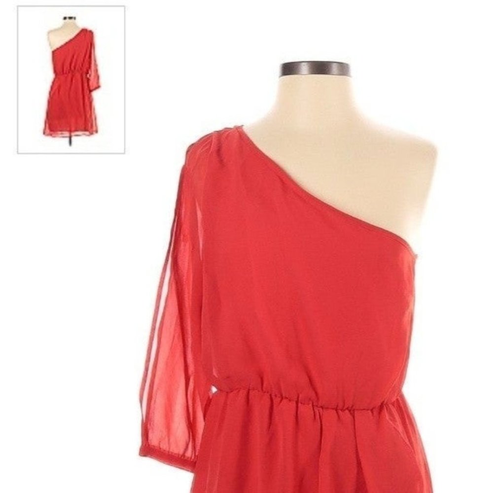 One shoulder dress